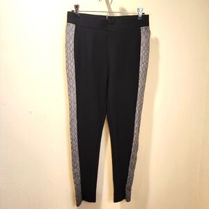 MAZE women's Black and snake print long Slimmed  pants size L